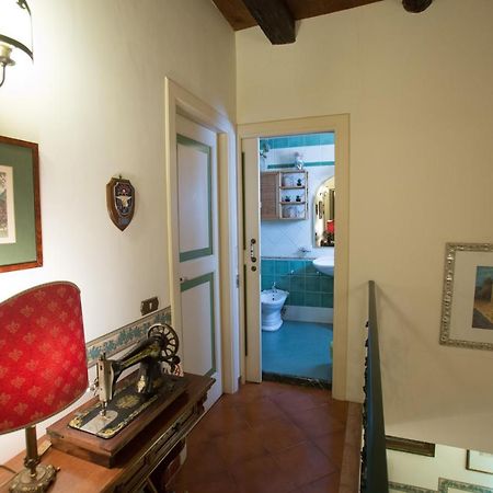La Via Dei Presepi Bed and Breakfast Napoli Eksteriør billede