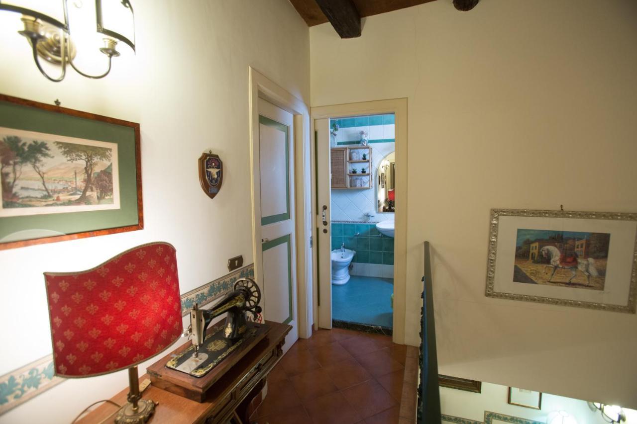 La Via Dei Presepi Bed and Breakfast Napoli Eksteriør billede