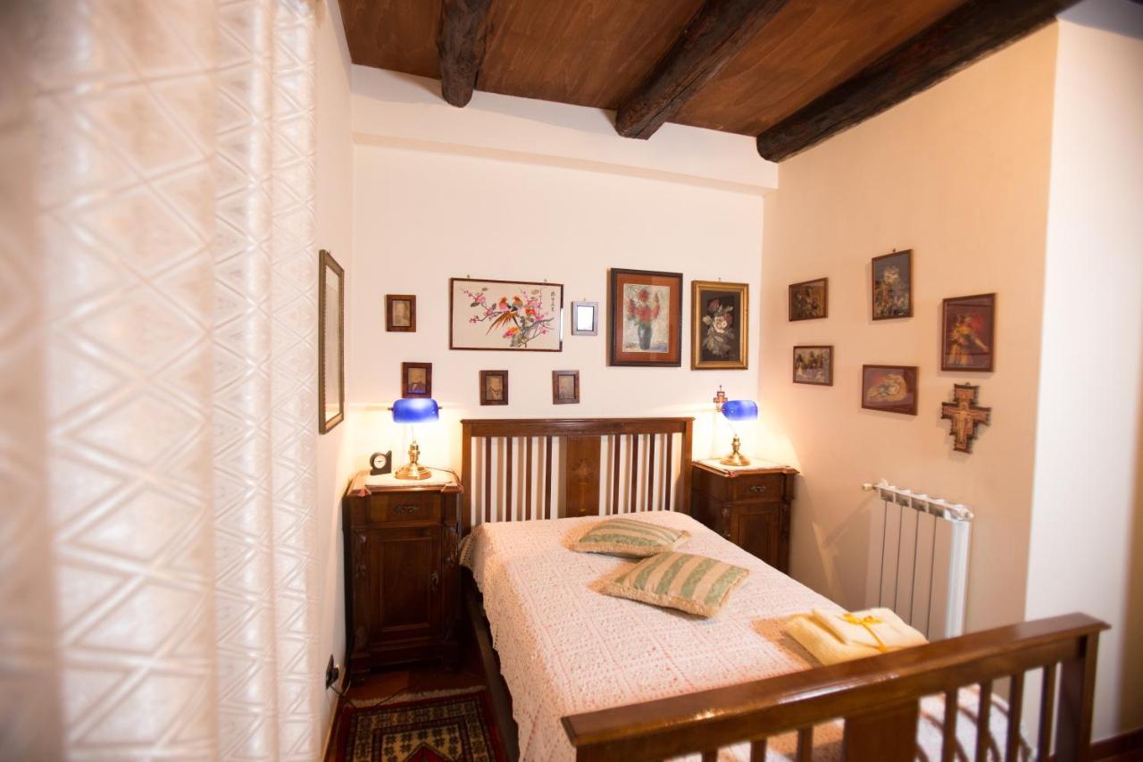 La Via Dei Presepi Bed and Breakfast Napoli Eksteriør billede